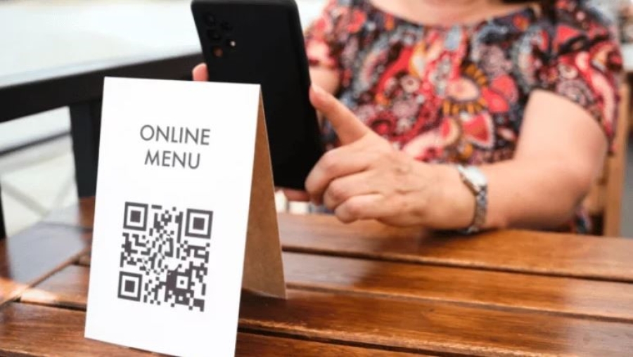 Connecting a QR Menu to Social Media and Maximize Revenue